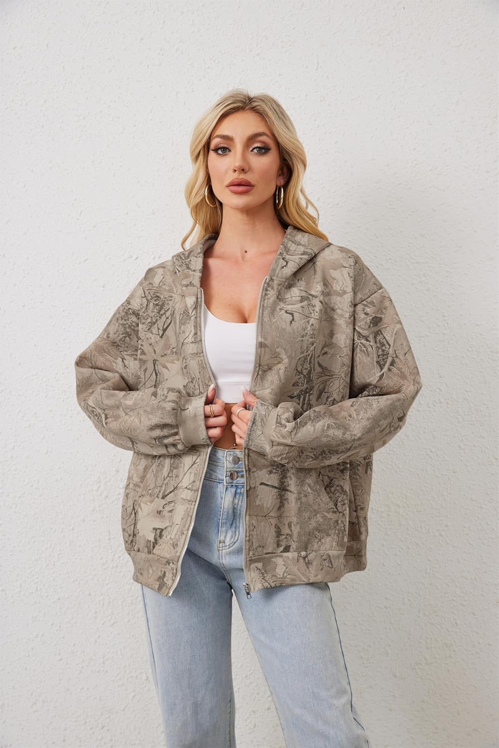 Camo Zip Up Hoodie Maple Leaf Print Oversized Hooded Sweatshirt Earth Tone Beige Fleece Long Sleeve Jacket for Women Men Camo Zip Up Hoodie Maple Leaf Print Oversized Hooded Sweatshirt Earth Tone Beige Fleece Long Sleeve Jacket for Women Men